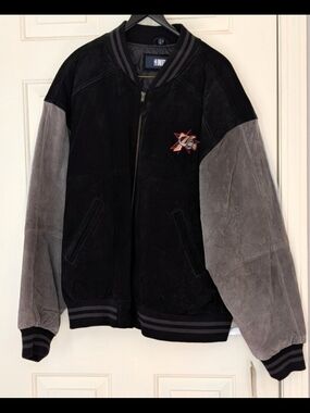Vintage Philadelphia 76ers NBA Black and Gray Suede Bomber Jacket with Patch